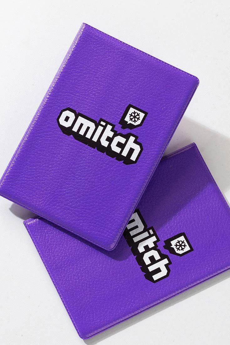 Обложка для паспорта Omitch (омич) фиолетовый цвет
